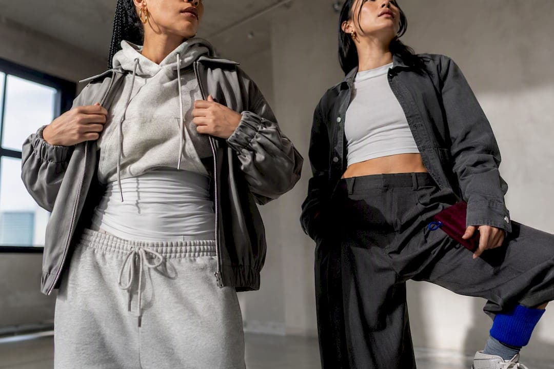 8 Women's Streetwear Outfit Formulas to Copy Now + Kenny Wade Picks