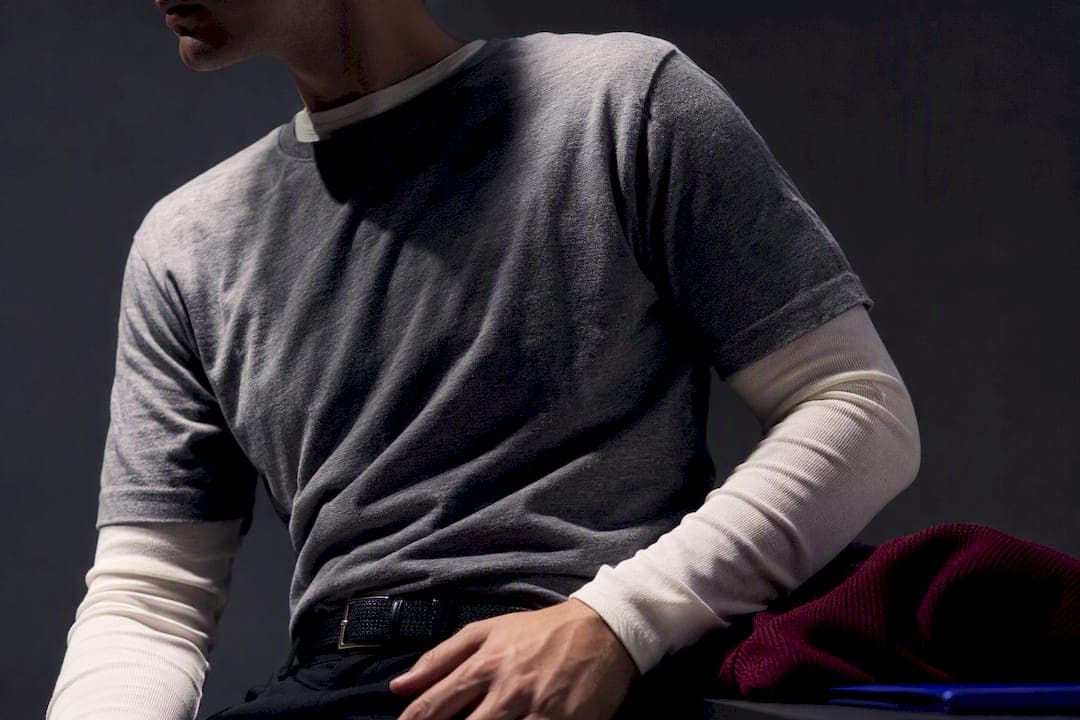 Make Long Sleeve Under Tee Outfits Look Luxe in Six Row Coded Ways